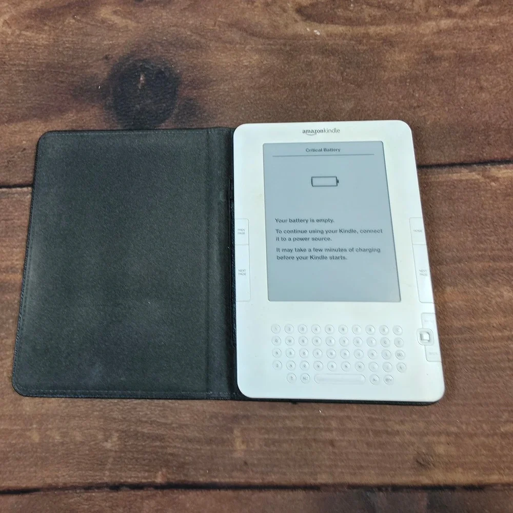 Amazon Kindle 3rd Gen Keyboard E-Reader White Fair For Parts Repair D00901